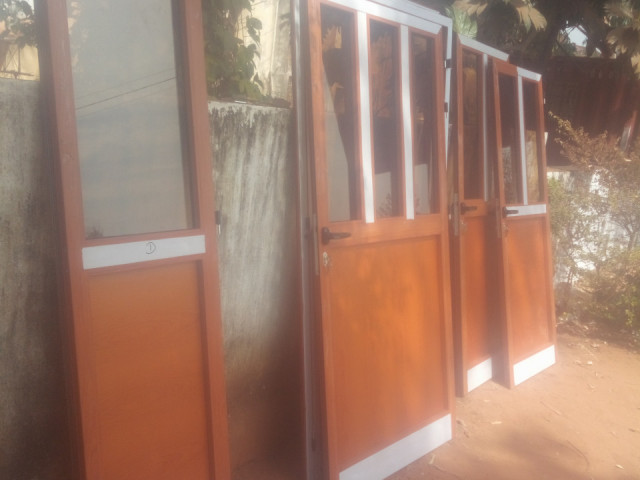 Aluminum products, Portas - Janelas, Bissau