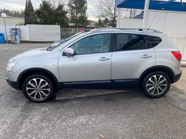 Nissan Qashqai, Carros, Bissau
