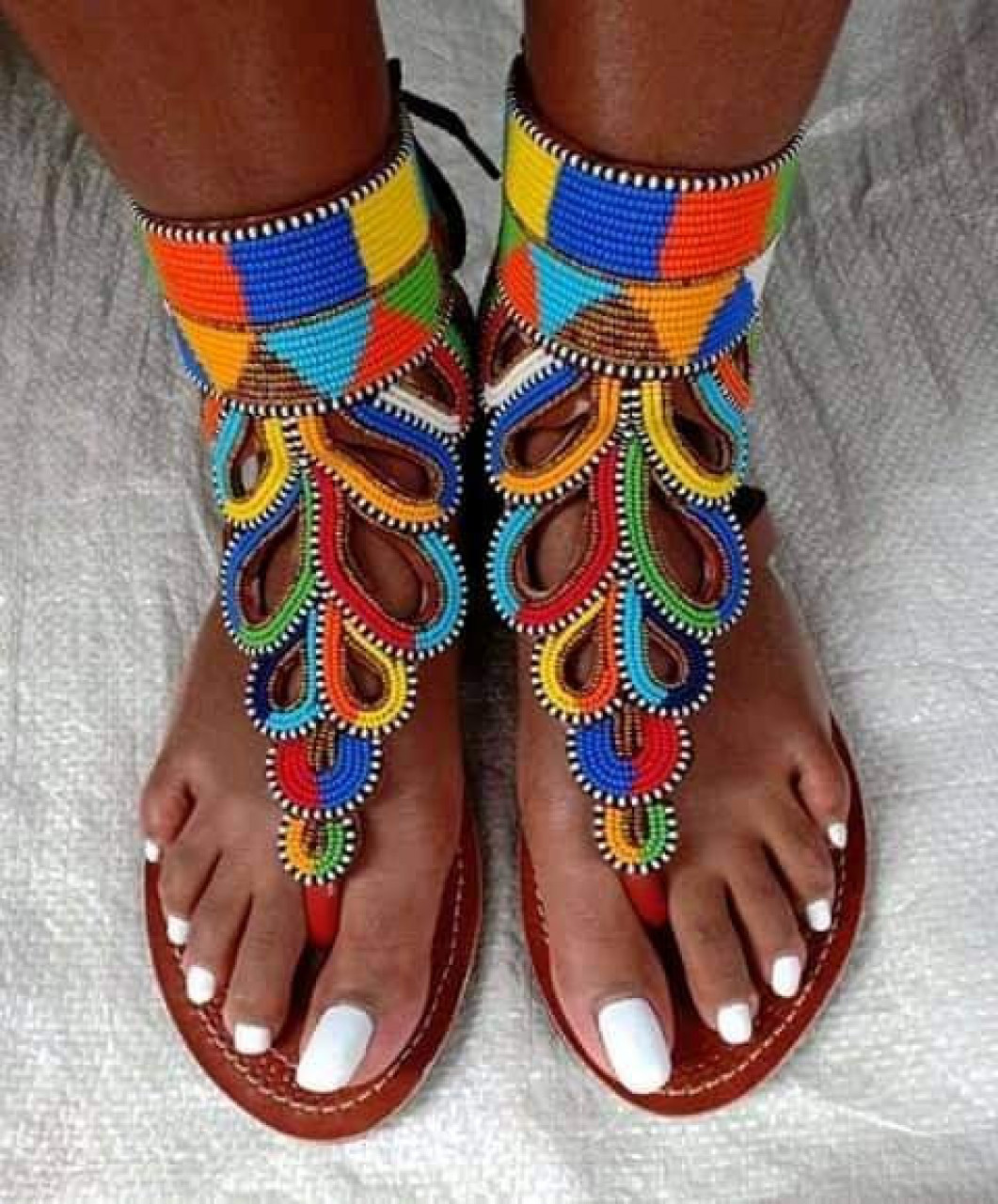 Différentes sandales, Calçado, Bissau