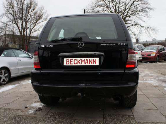 Mercedes-Benz M-Class, Carros, Bissau