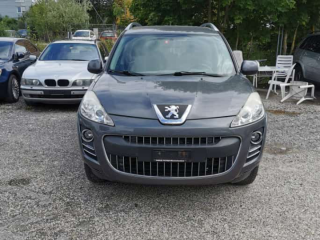 Peugeot 3008, Carros, Bissau
