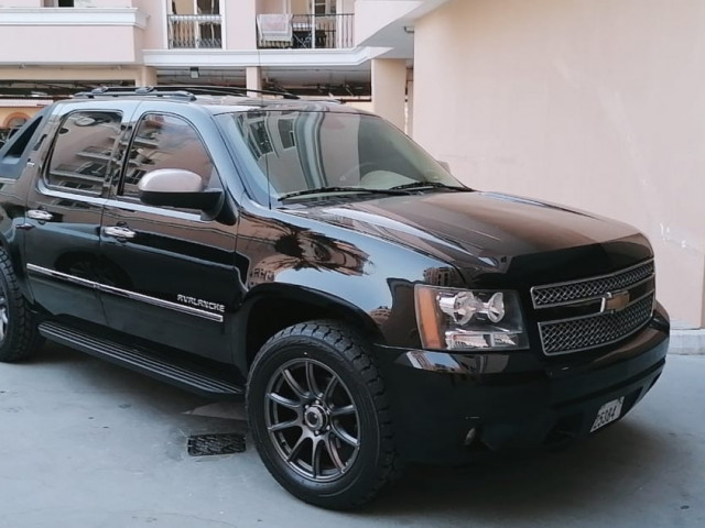 Chevrolet Avalanche, Carros, Bissau