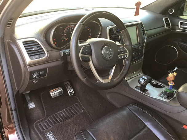 Jeep Grand Cherokee, Carros, Bissau
