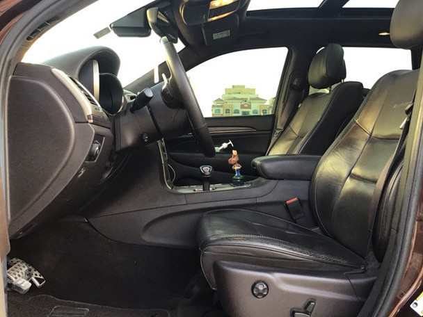 Jeep Grand Cherokee, Carros, Bissau