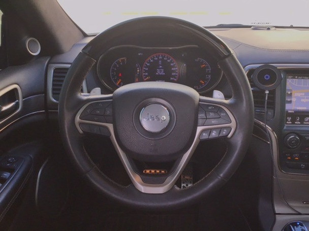 Jeep Grand Cherokee, Carros, Bissau