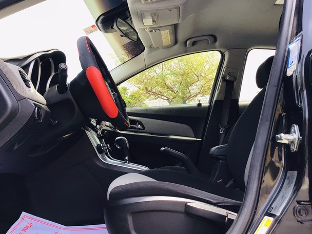 Chevrolet Cruze, Carros, Bissau