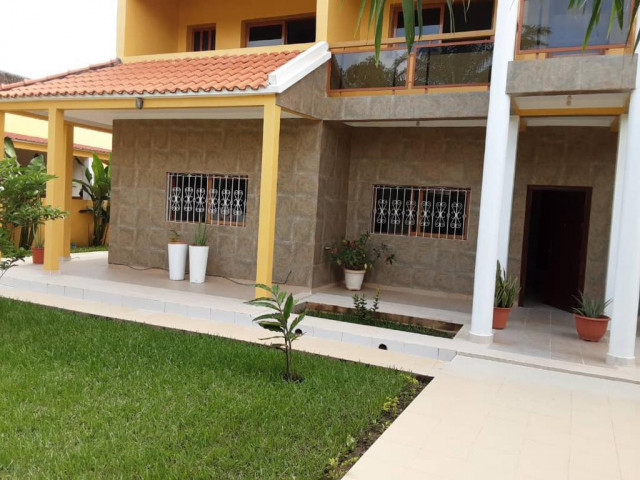 Casa em Bissau, Casas, Bissau