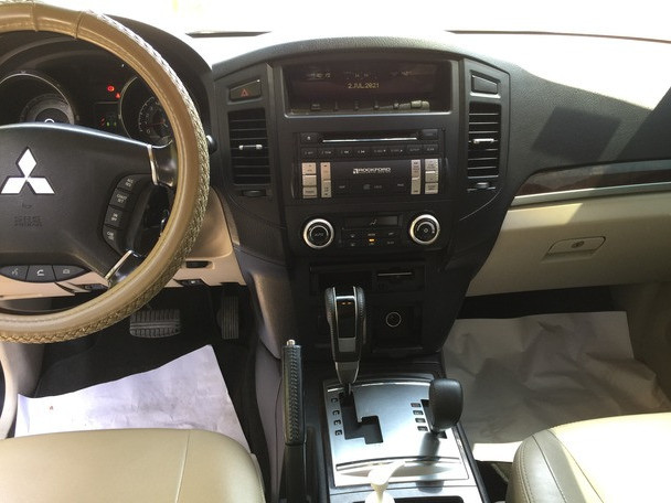Mitsubishi Pajero, Carros, Bissau