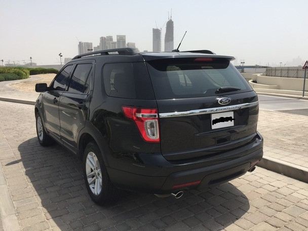 Ford Explorer, Carros, Bissau