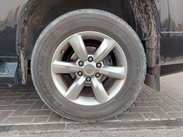 Lexus GX, Carros, Bissau