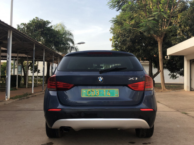 BMW X1, Carros, Bissau