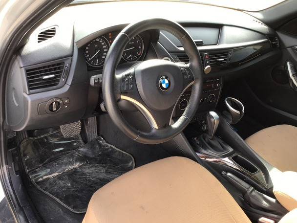 BMW X1, Carros, Bissau
