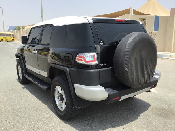 Toyota FJ Cruiser, Carros, Bissau