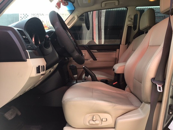 Mitsubishi Pajero, Carros, Bissau