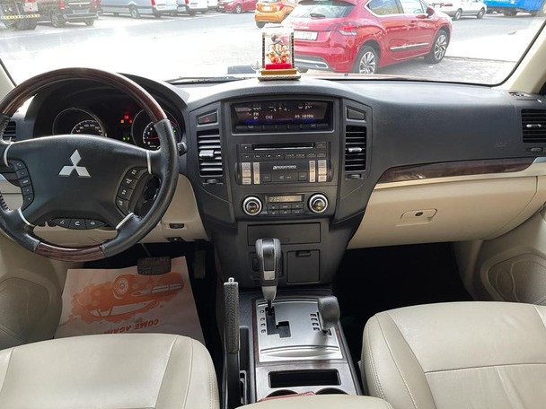 Mitsubishi Pajero, Carros, Bissau