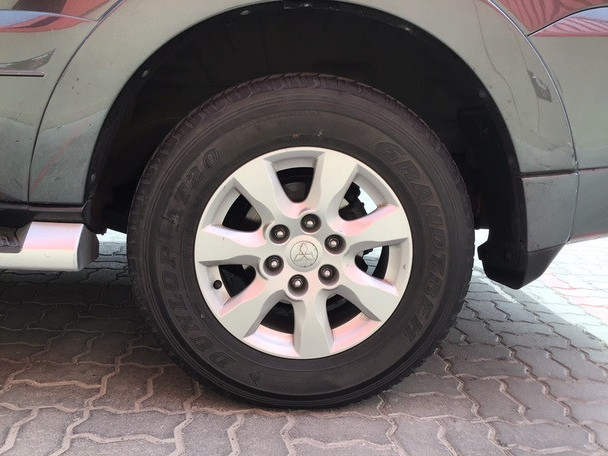 Mitsubishi Pajero, Carros, Bissau