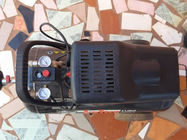 Compressor de Ar, Equipamento de Fábrica, Bissau