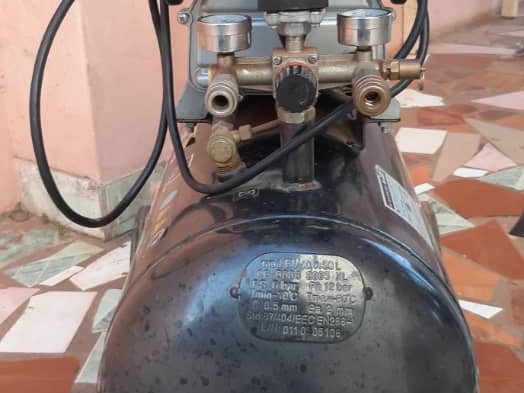 Compressor de Ar, Equipamento de Fábrica, Bissau