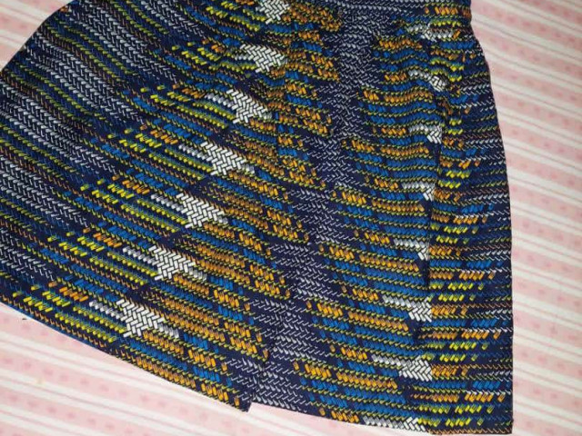 Saias diferentes, Roupa, Bissau