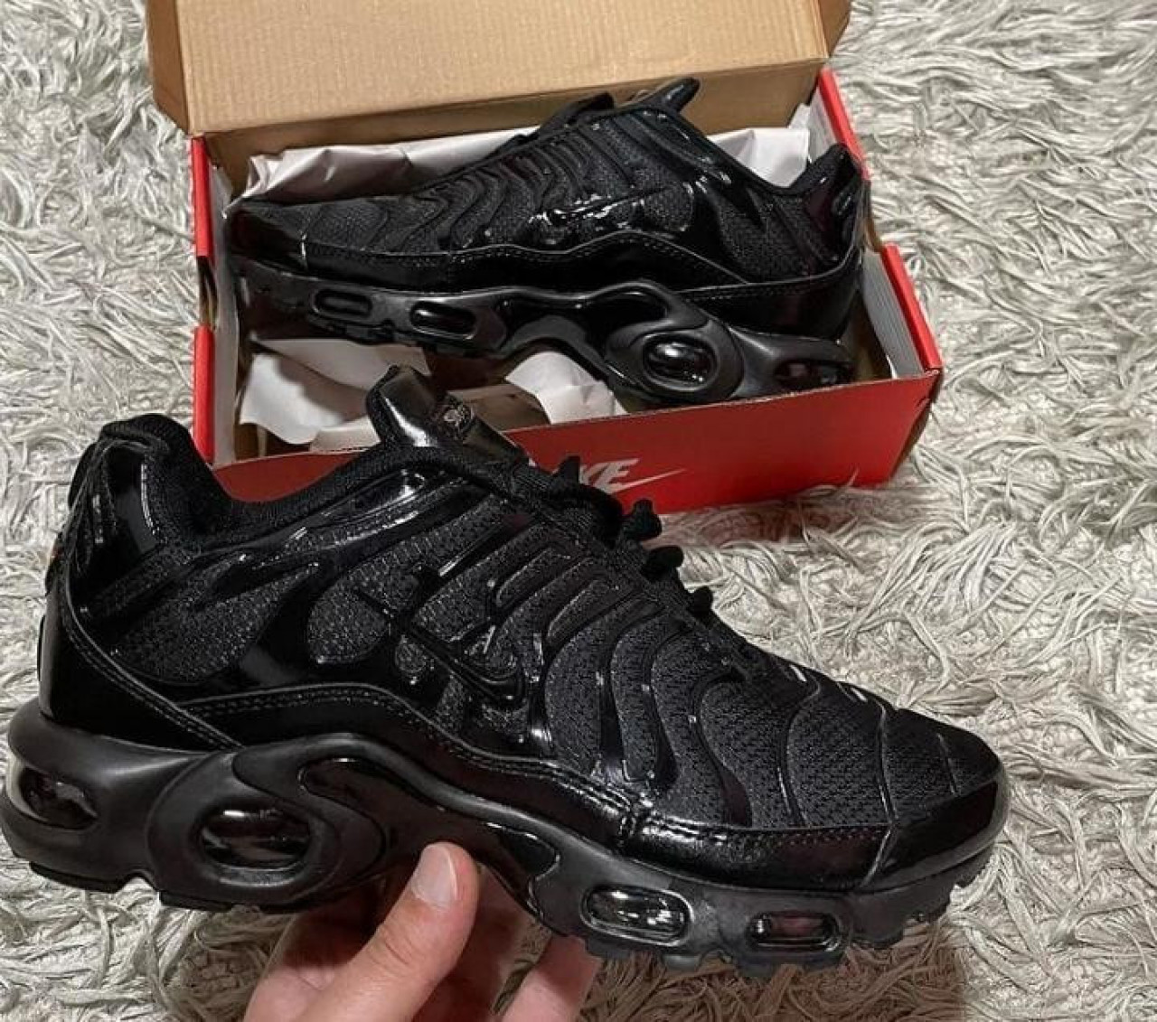 Nike TN, Calçado, Bissau