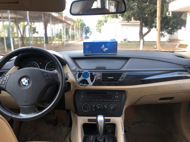 BMW X1, Carros, Bissau