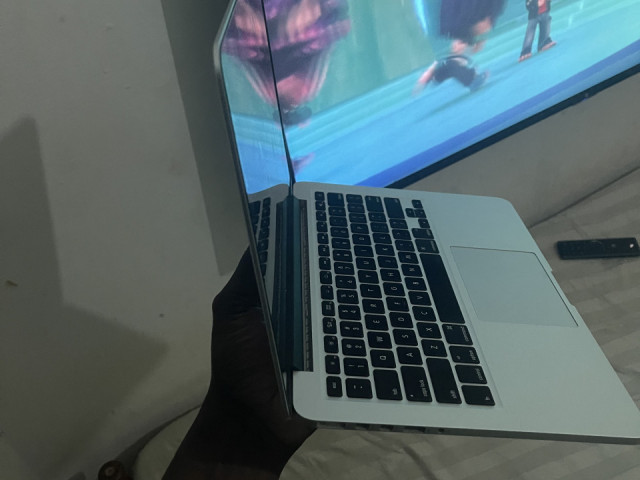 Apple MacBook Pro, Computadores - Laptops, Bissau