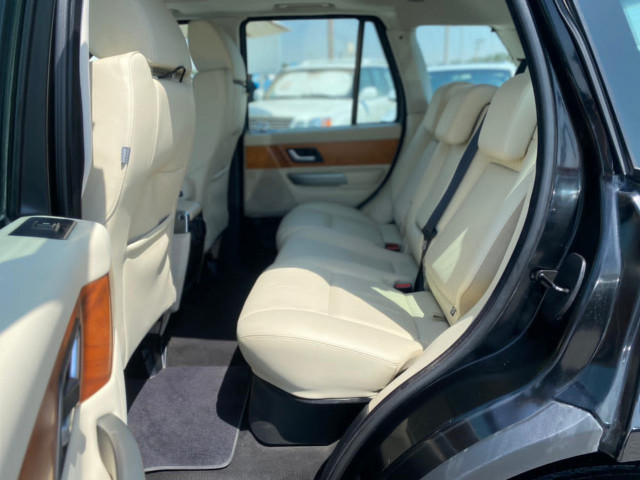 Range Rover Auto biografy, Carros, Bissau