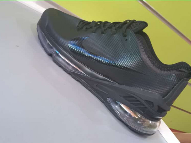 Air max, Calçado, Bissau