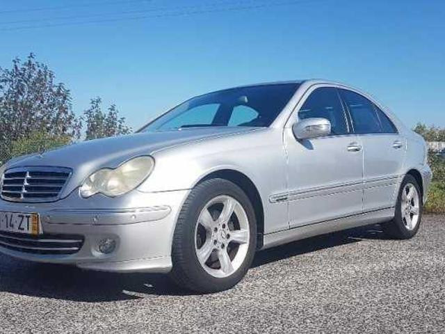 Mercedes Benz C-Class, Carros, Bissau