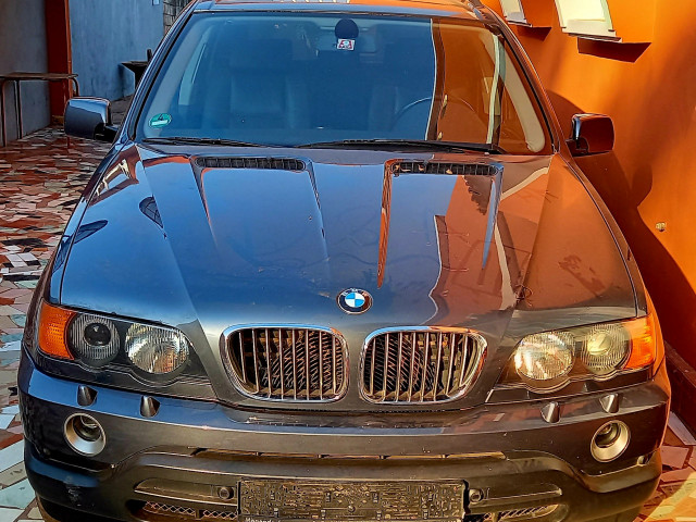 BMW X Series, Carros, Bissau