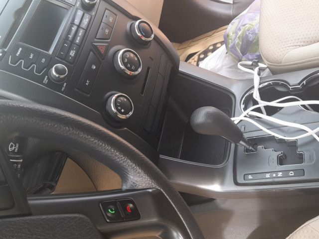 Kia Sorento, Carros, Bissau