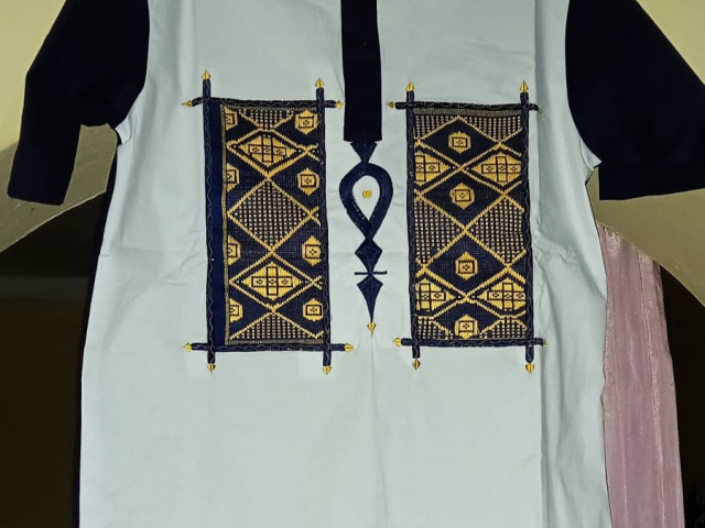 Roupas diferentes, Roupa, Bissau