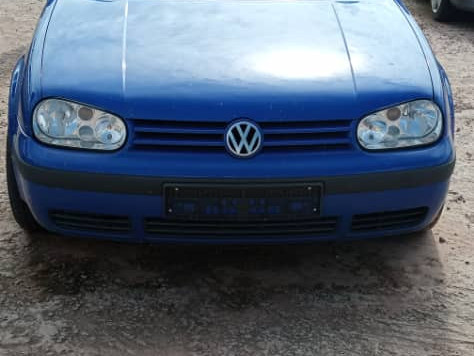 Volkswagen Golf, Carros, Bissau