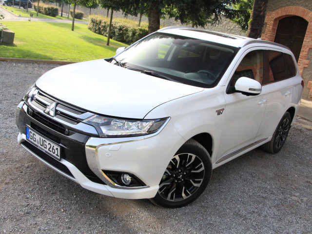 Mitsubishi Autlander 2020 híbridos, Carros, Bissau