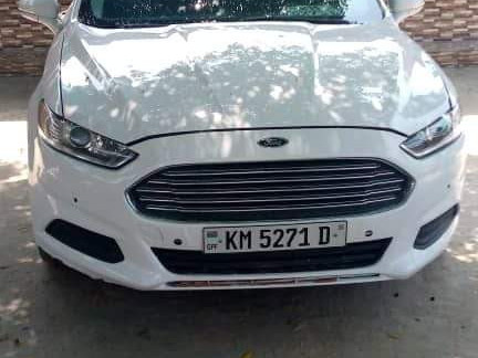 FORD Mondeo Vignale, Carros, Bissau