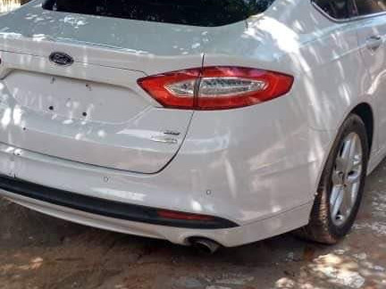 FORD Mondeo Vignale, Carros, Bissau
