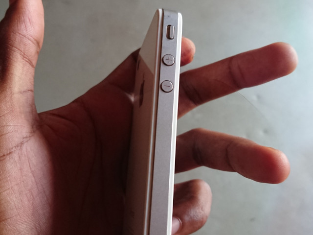 IPhone 4, Telemóveis, Bissau