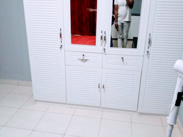 Negocios C.V, Casas, Bissau