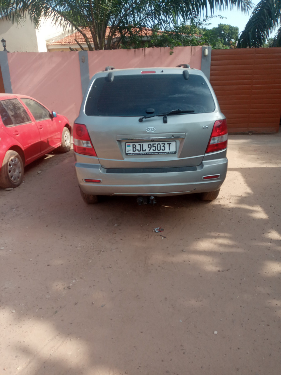 Kia Sorento, Carros, Bissau