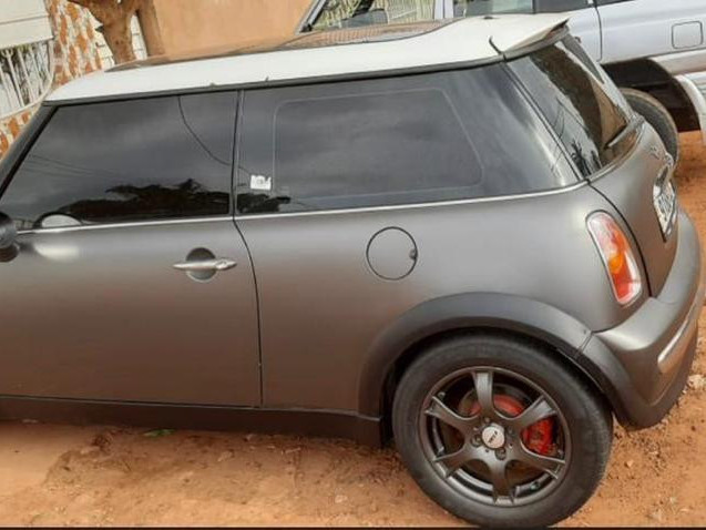 Mini Cooper, Carros, Bissau