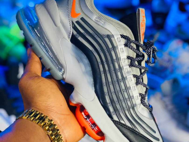 Nike Zoom, Calçado, Bissau