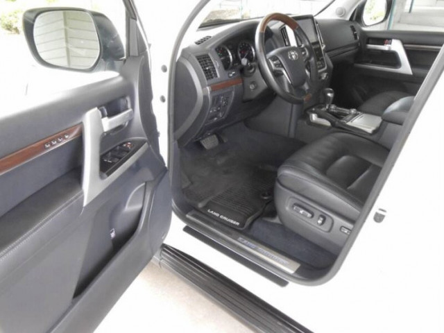 Toyota Land Cruiser, Carros, Bissau