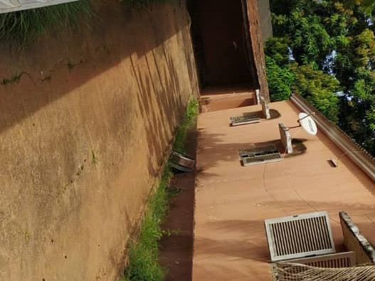 Lar Bairro de ajuda 2 fase, Casas, Bissau