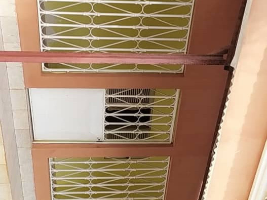 Lar Bairro de ajuda 2 fase, Casas, Bissau