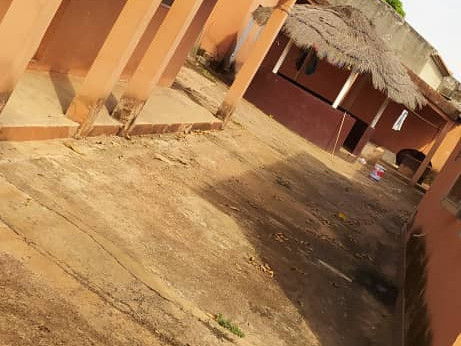 Lar Bairro de ajuda 2 fase, Casas, Bissau