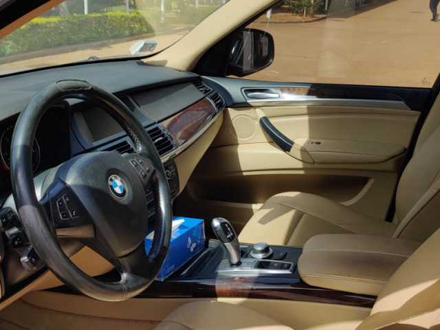 BMW X5, Carros, Bissau