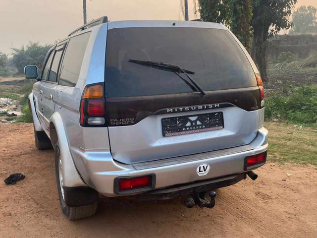 Mitsubishi Pajero, Carros, Bissau
