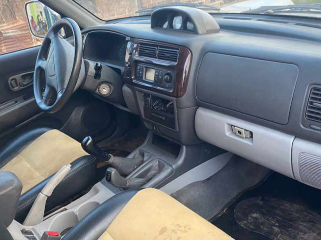 Mitsubishi Pajero, Carros, Bissau