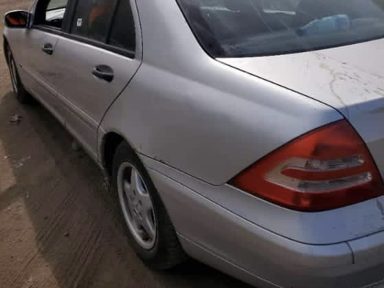 Mercedes-Benz C-Class, Carros, Bissau
