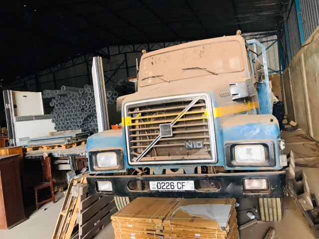 Volvo N10, Camiões - Autocarros, Bissau